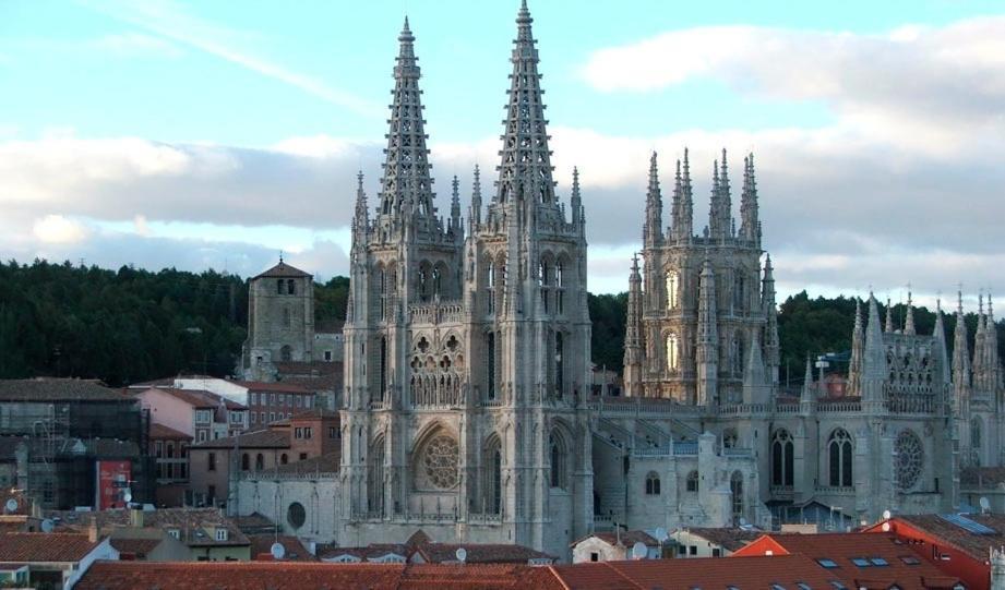 Atuaire Home Vivienda En Perfecta Ubicacion Al Lado De La Catedral De Burgo Exterior foto
